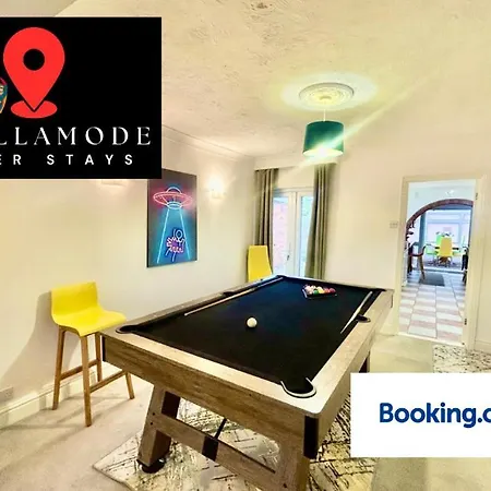 6 Bedroom House - Disc0Unts - Pool Table, Parking, Contractors, Group, Family-2